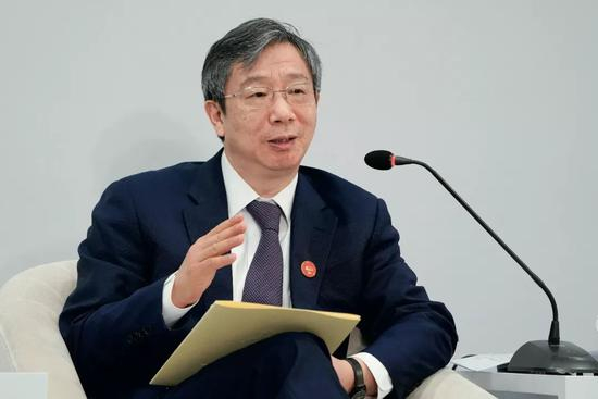 ▲4月11日，海南琼海，中国人民银行行长易纲出席博鳌亚洲论坛《货币政策的正常化》分论坛。