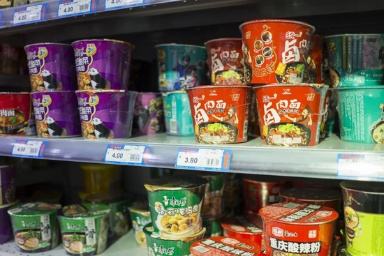 方便面便捷易储存，是大家居家囤货下意识会选择的食物&nbsp;