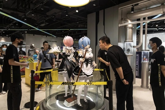用户在 TOPTOY 门店 |&nbsp;图片来源：视觉中国