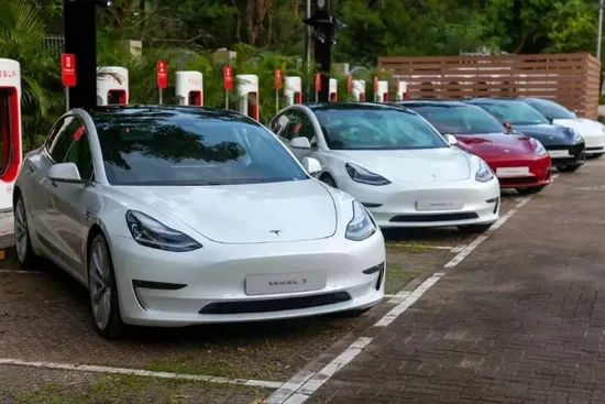 特斯拉Model 3，图源特斯拉官微