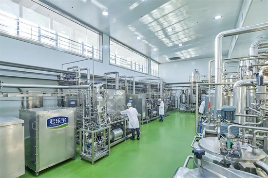 君乐宝乳业集团奶业创新研究院中试车间。（资料照片）