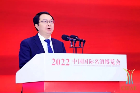 ▲五粮液集团（股份）公司党委书记、董事长曾从钦