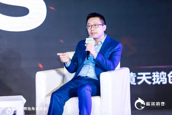 黄天鹅创始人、凤集食品集团董事长冯斌