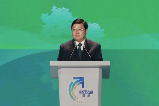 中国保险行业协会党委委员、副会长王玉祥