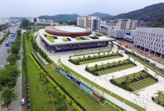 汕头大学体育园 南方日报记者 杨立轩 摄