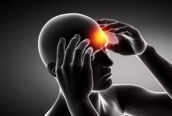 除了主观原因，苏阳其实已经被资本所左右了。