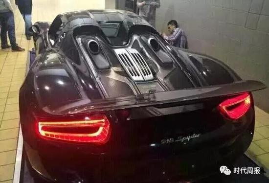 网传张飏曾购买保时捷918等多辆豪车