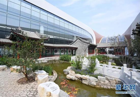 9月4日拍摄的中国园。新华社记者 张晨霖 摄