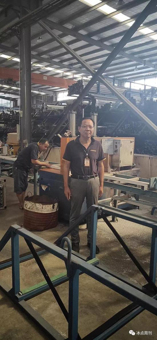 刘兴旺在工厂车间&nbsp;&nbsp;受访者供图