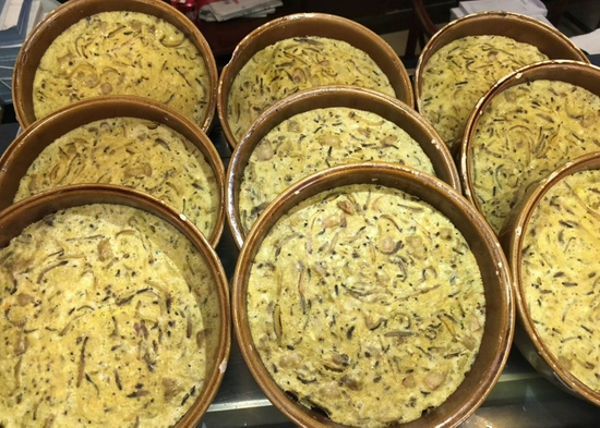 瓦钵焗禾虫 图源：微博截图