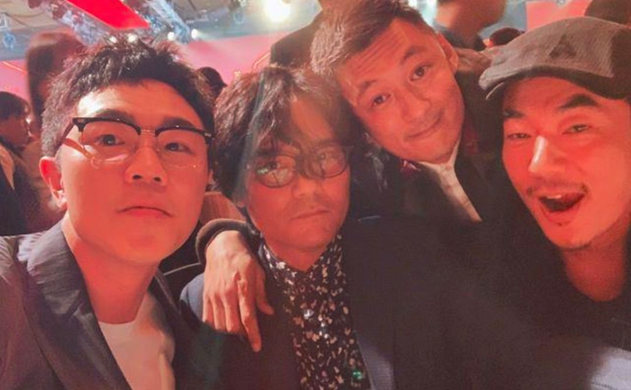 原本在陪老婆养胎的吴奇隆，“太阳才能黑的男人”古天乐也来了。