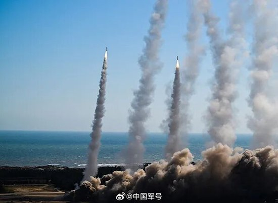 12月30日，中国人民解放军东部战区继续在台岛周边海空域组织演练