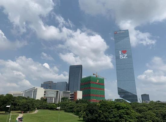 科技感写在深圳的各个角落&nbsp;&nbsp;图片@猫斯图
