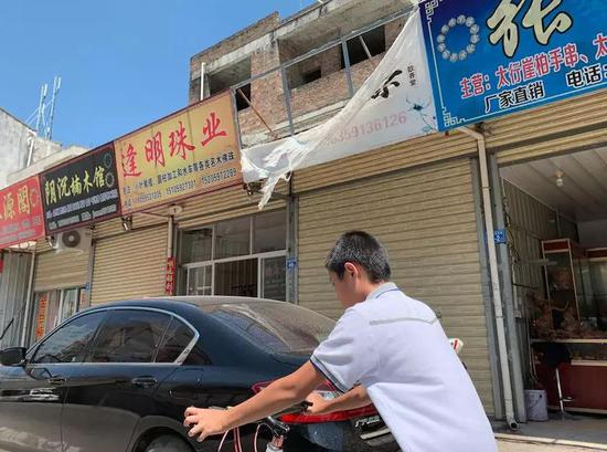 榜头镇如今冷清的街头 林春挺 摄