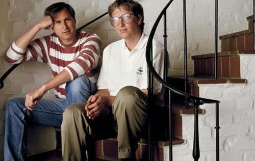 一个机会，两家公司