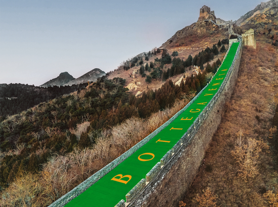 Bottega Veneta七夕短片（上）和长城新春祝福（下）