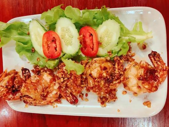 资料图：蒜蓉炸虾。&nbsp;Pota 摄