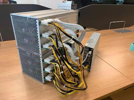  经过改造后的双筒S9矿机