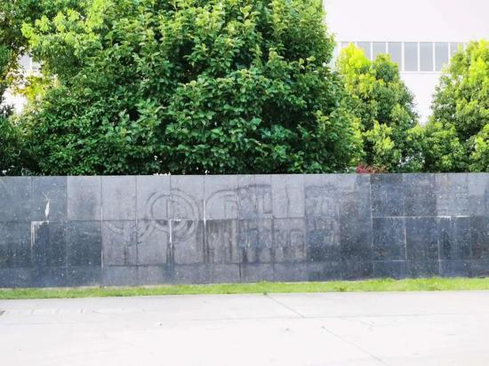 ▲牧羊集团厂区门前的公司名字已被拆除