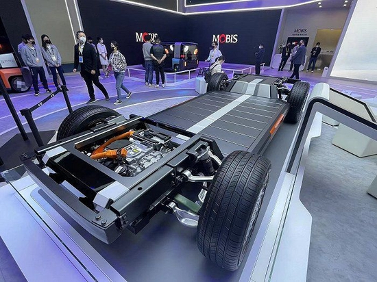 　　电动全底盘平台模块e-CCPM，图片来源：摩比斯