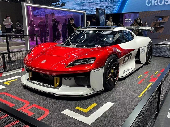 　保时捷Mission R概念车。图片拍摄：周姝祺