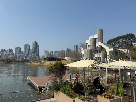 图3：麓湖生态城