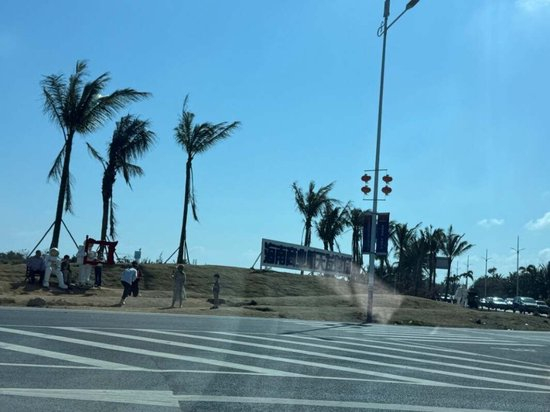 图1：海南商业航天发射场入口 　　资料来源：实地拍摄，申万宏源研究