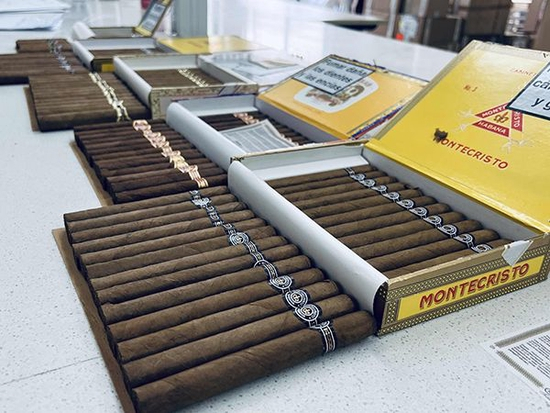 上海海关查获的雪茄 本文图均为 上海海关供图
