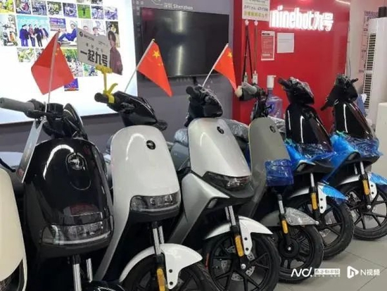 九号电动车线下门店。