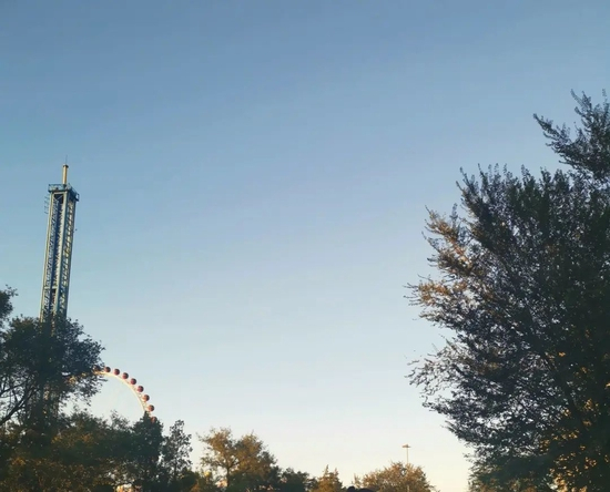 图/美丽又寒冷的石景山游乐场 来源/铮铮提供