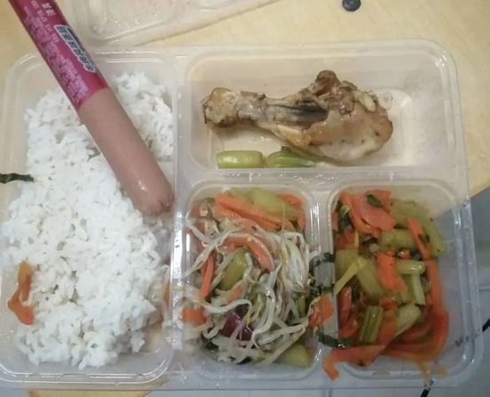 　△今日早晚餐（受访者供图）