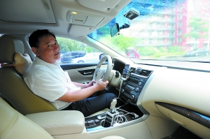 汪博说自己除了开车没有别的技能。