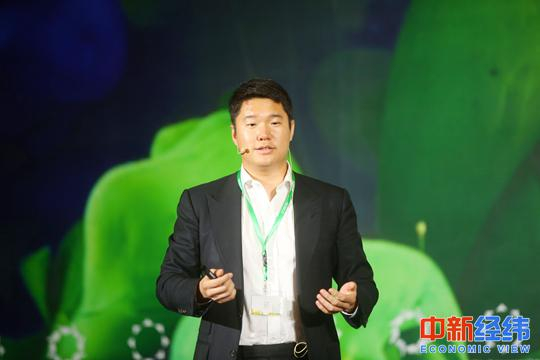 史克浪体育创始人兼董事长黄斯沉在2017中国绿公司年会上演讲 大会供图