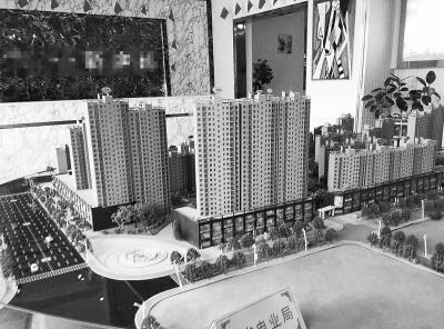 在不同售楼部，看见了相同的场景&nbsp;中牟的一家售楼部内买房者寥寥无几。