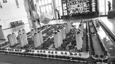 荥阳的一家售楼部较为冷清。