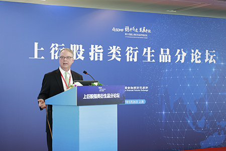 芝加哥期权交易所研究副总裁William M． Steph