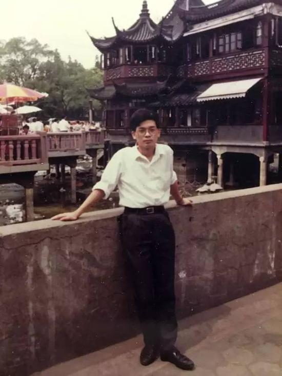 ▲在海门中学读高三时