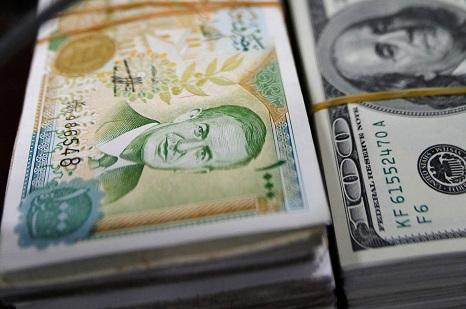 叙利亚镑和美元（资料图）