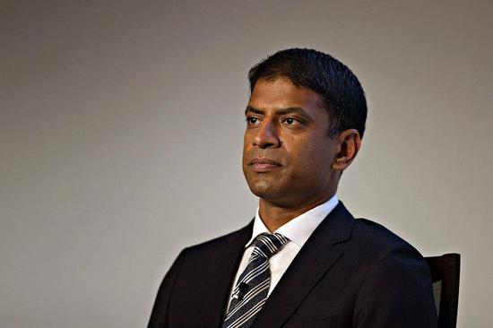 　Vasant Narasimhan at a January 2017 news conference in Basel&nbsp;michele limina/bloomberg