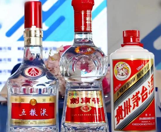 超高端白酒，为什么是“一茅五”？_手机新浪网