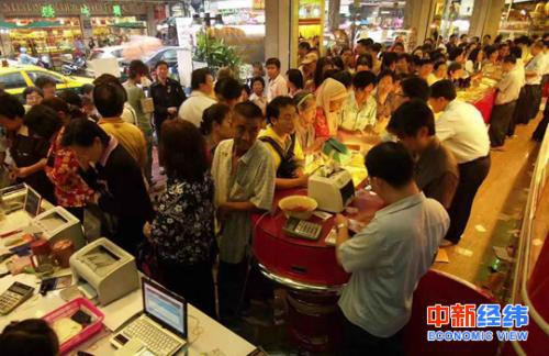 在振和兴采购黄金的人们 受访者供图