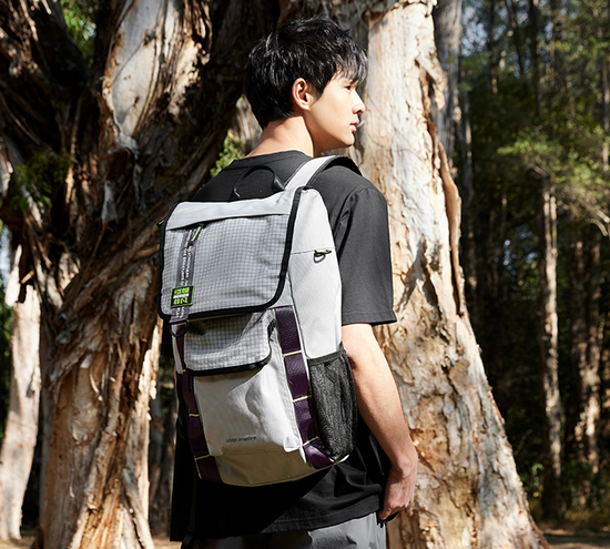 图片来源：特步官方商城