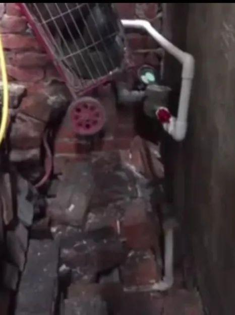 　吴女士家的水表安装位置