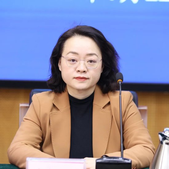 周 丹 调查统计处处长