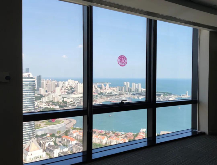 ▲2020年9月3日，站在青岛中汇总部可俯瞰青岛市奥帆中心。新京报记者 马延君 摄