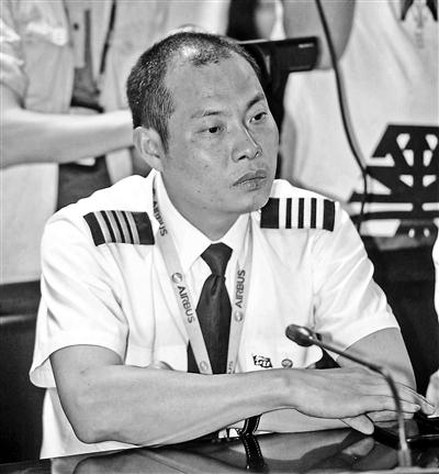 机长刘传健供图/《成都商报》