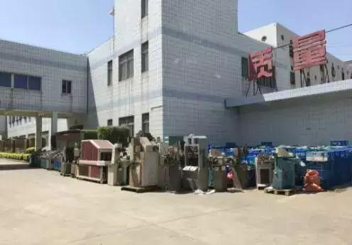 其高层的动荡更加令人不得不怀疑富贵鸟“多元化”背后内乱已久。