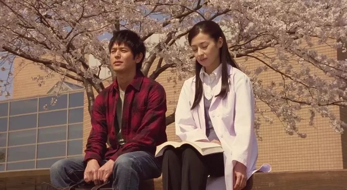 《感染列岛》|导致日本毁灭的，也许不是地震、病毒而是低生育率下的人口减少