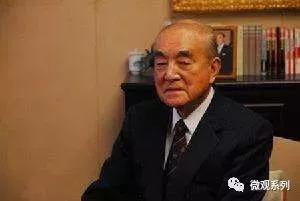 　　中曾根康弘（推行错误的金融政策）