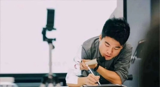 　　（图片来源：澎湃新闻）